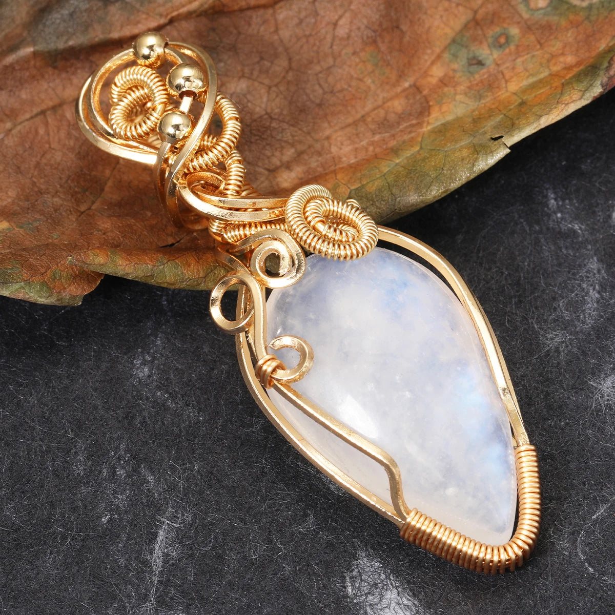 Moonstone Wire Wrapped Pendant Necklace – Intuition, Feminine Energy & New Beginnings