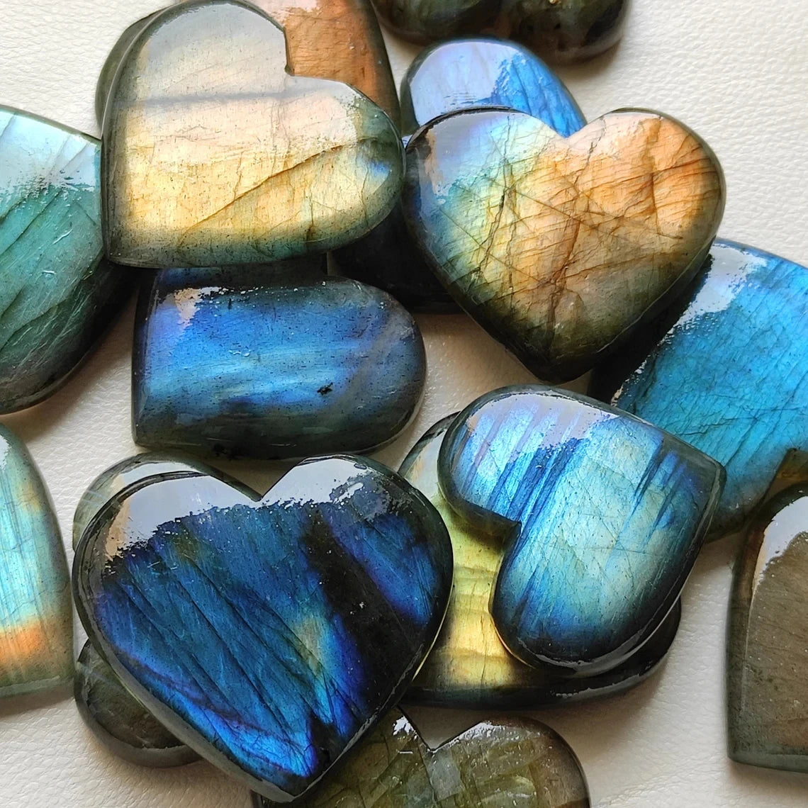 2pcs Flashy Labradorite Heart Set – Polished Crystal for Healing, Protection & Intuition (Flatback Stones)