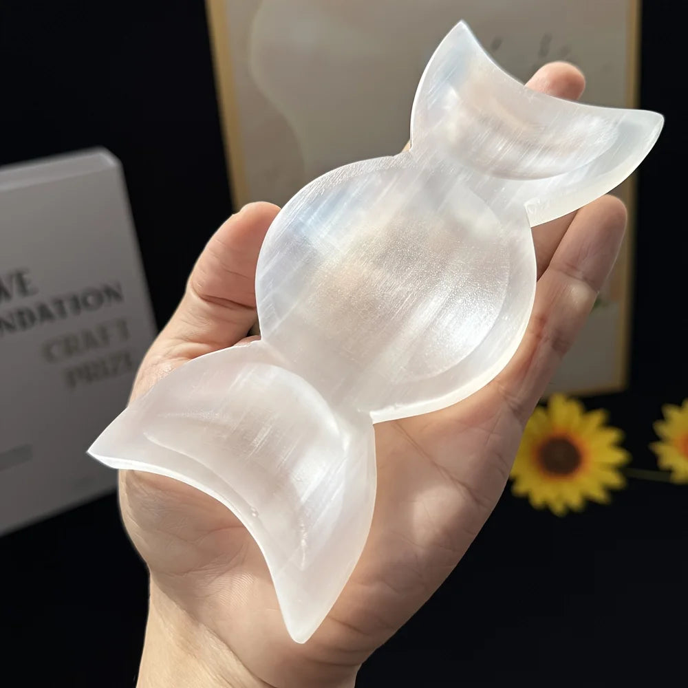 🌙 Selenite Moon Goddess Triple Moon Bowl – Crystal Altar Dish for Witchcraft, Divination & Home Décor