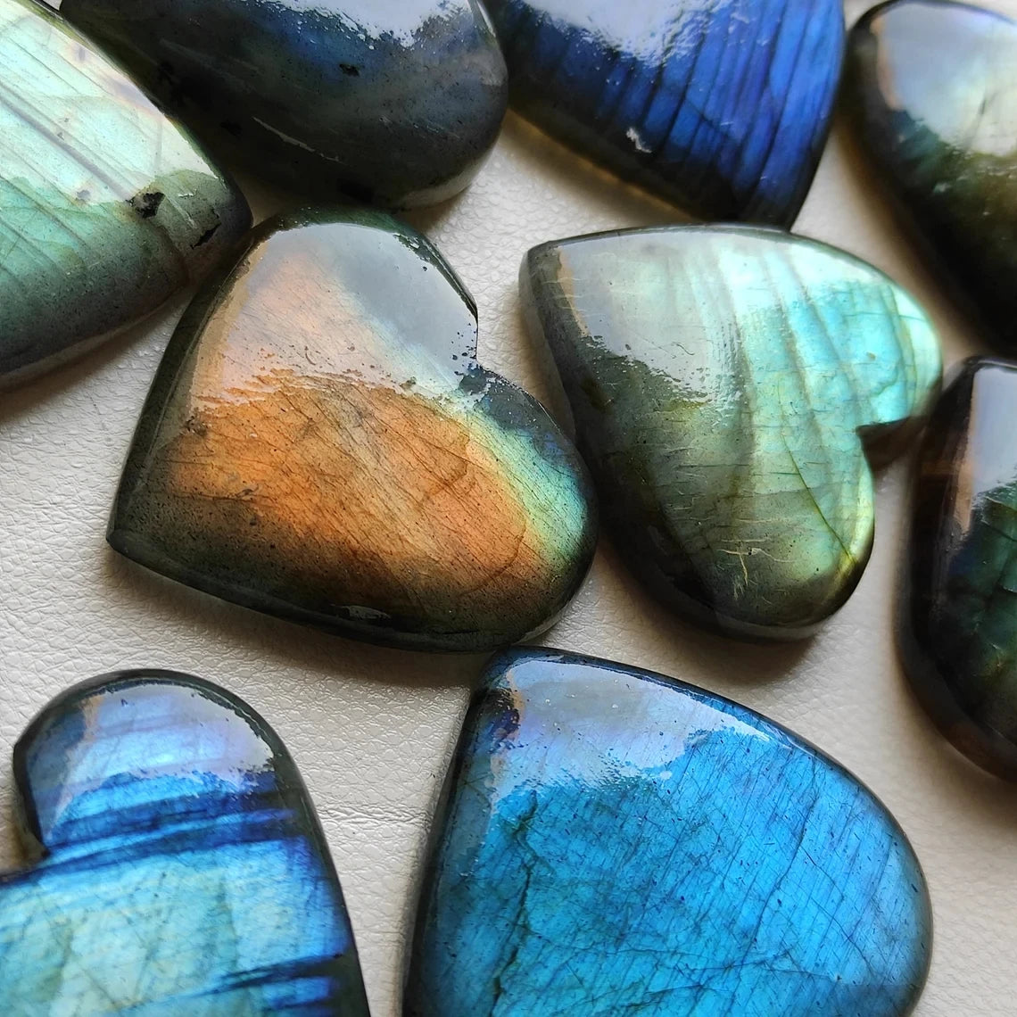 2pcs Flashy Labradorite Heart Set – Polished Crystal for Healing, Protection & Intuition (Flatback Stones)