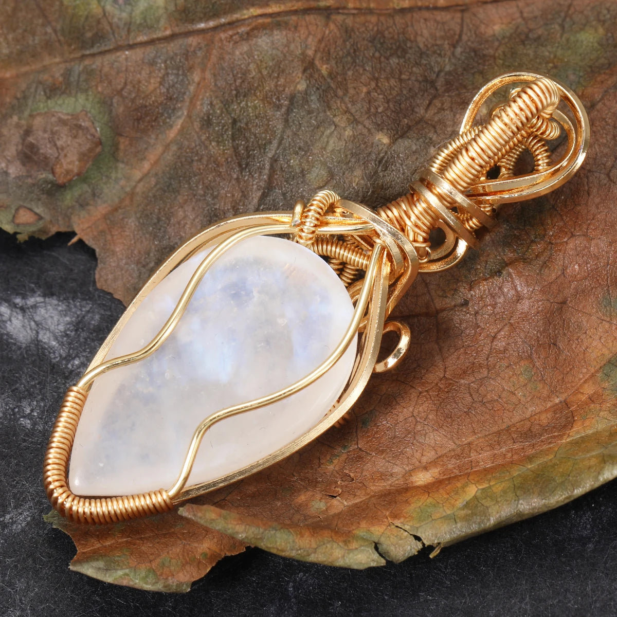 Moonstone Wire Wrapped Pendant Necklace – Intuition, Feminine Energy & New Beginnings