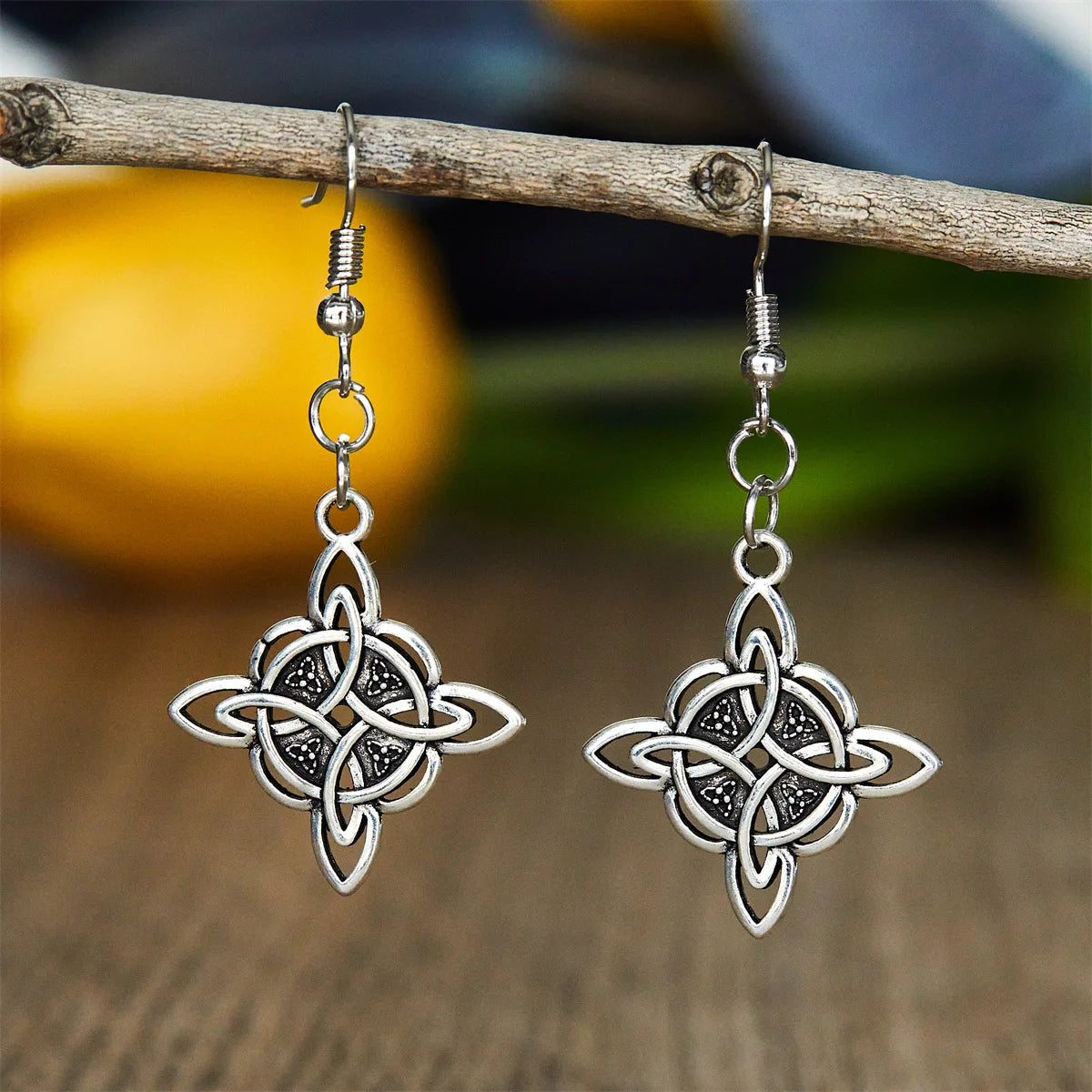Vintage Witch Knot Earrings – Celtic Magic Knot Pagan Jewelry (Silver Plated)