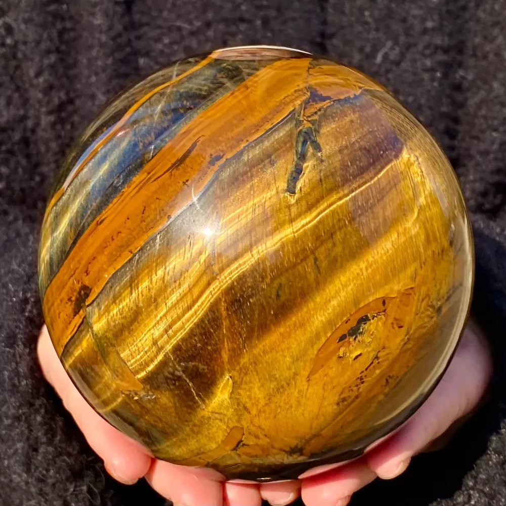 Golden Tiger’s Eye Crystal Sphere – Strength, Courage & Prosperity