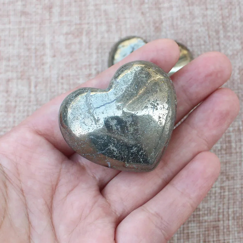 Mystic Heart Pyrite Palm Stone – 40×45 mm | Prosperity & Manifestation Crystal
