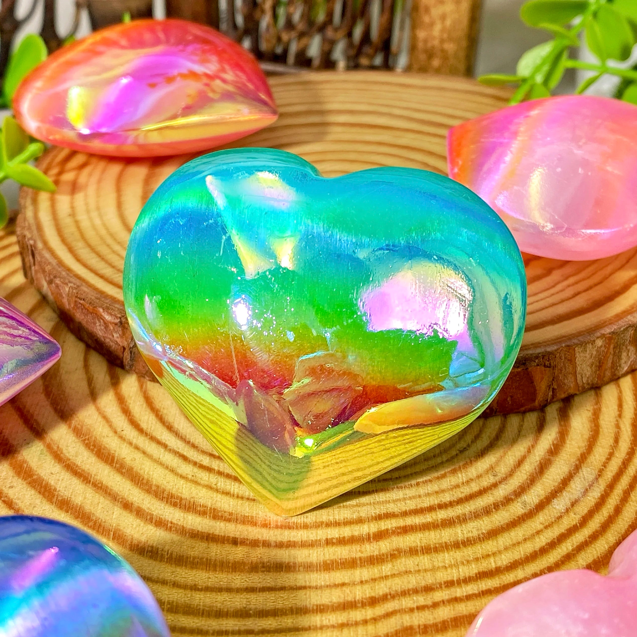 🌈 Aura Selenite Heart Crystal – Healing & Spiritual Growth Stone