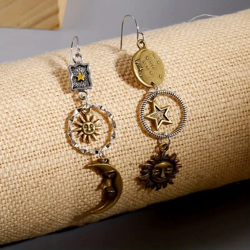 Creative Retro Asymmetrical Antique Copper Star and Moon Pendant Earrings, Personalized Earring Accessories for Women's Parties